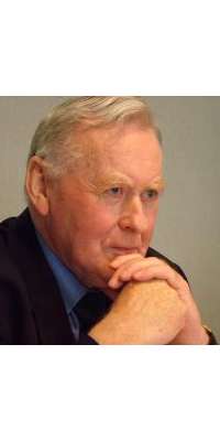 Baldur Ragnarsson, Icelandic writer., dies at age 88