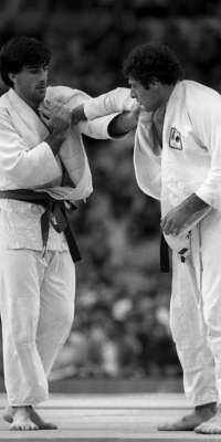 Bernard Tchoullouyan, French judoka., dies at age 65