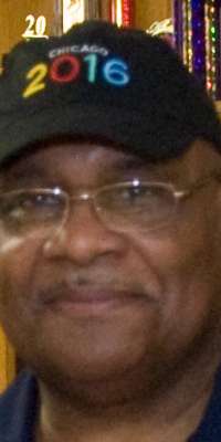 Bob Pickens, American wrestler and football player (Chicago Bears)., dies at age 75
