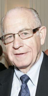 Carl Kasell, American radio broadcaster and journalist (Morning Edition, dies at age 84