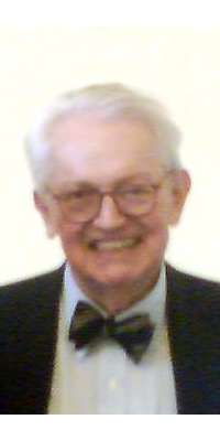 Charles Pence Slichter, American physicist., dies at age 94