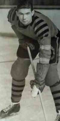 Chick Webster, Canadian ice hockey player., dies at age 97