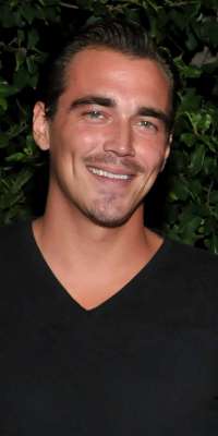 Clark James Gable, American actor and model., dies at age 30