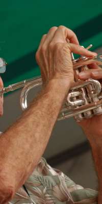 Connie Jones, American jazz trumpeter., dies at age 84