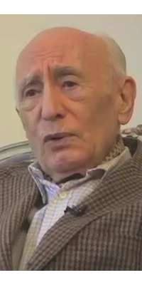 Ehsan Yarshater, Iranian scholar and director of the Center for Iranian Studies at Columbia University., dies at age 98