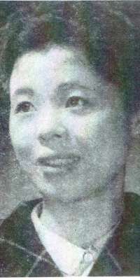 Etsuko Ichihara, Japanese actress., dies at age 82