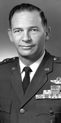 Francis W. Nye, American Major General in the U.S. Air Force., dies at age 100