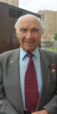 Georgi Mosolov, Russian test pilot., dies at age 91