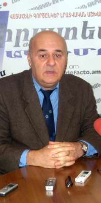 Igor Muradyan, Armenian political activist., dies at age 61