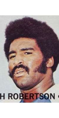 Isiah Robertson, American football player (Los Angeles Rams, dies at age 69