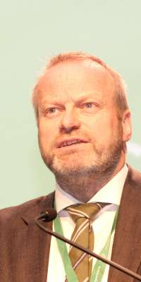 Ivar Odnes, Norwegian politician, dies at age 55