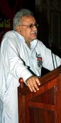 Jam Saqi, Pakistani politician., dies at age 73