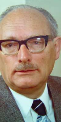 Johan van Hulst, Dutch politician Christian Historical Union, dies at age 107