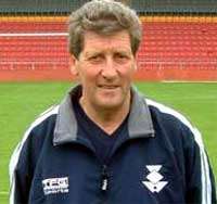 John Lambie, Scottish football player and manager., dies at age 77