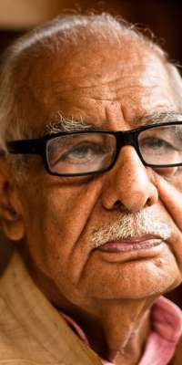 Kuldip Nayar, Indian journalist, dies at age 95