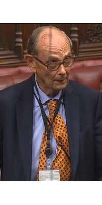 Nicholas Edwards, Baron Crickhowell, British politician, dies at age 84
