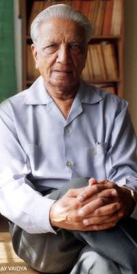 Niranjan Bhagat, Indian poet., dies at age 91
