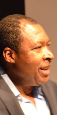 Okwui Enwezor, Nigerian curator, dies at age 55