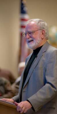 Patrick F. McManus, American writer., dies at age 84