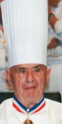 Paul Bocuse, French chef based in Lyon., dies at age 91