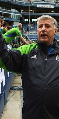 Sigi Schmid, German-American Hall of Fame soccer coach (LA Galaxy, dies at age 65