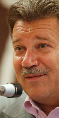 Tom Rukavina, American politician, dies at age 68