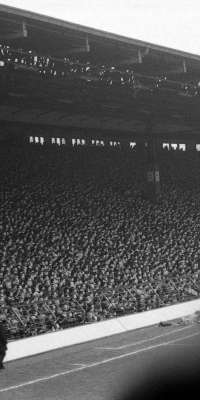 Tommy Lawrence, Scottish footballer (Liverpool, dies at age 77