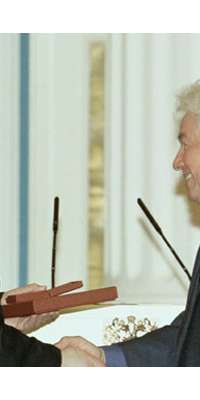 Vladimir Voinovich, Russian writer., dies at age 85