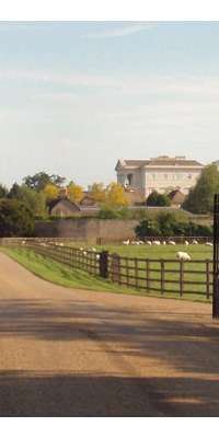 Sir William Whitfield, British architect., dies at age 98