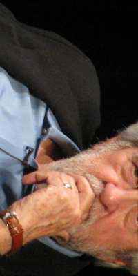 Stanley Plumly, American poet, dies at age 79