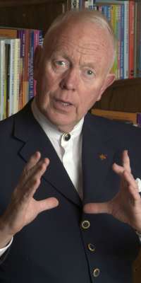 Tony Buzan, English author and educational consultant., dies at age 76