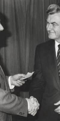 Bob Hawke, Australian politician, dies at age 89