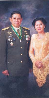 Ani Yudhoyono, wife of Susilo Bambang Yudhoyono and First Lady of Indonesia (2004-2014), dies at age 66