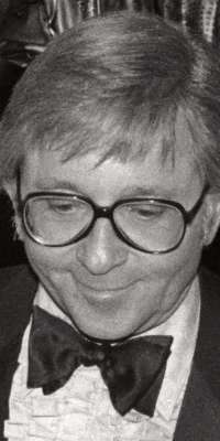 Arte Johnson, American comedian and actor (Rowan & Martin's Laugh-In), dies at age 90