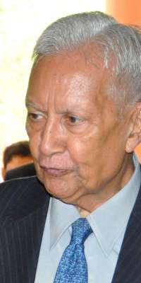 Basant Kumar Birla, Indian businessman, dies at age 98