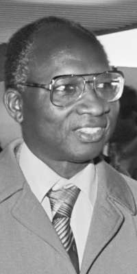 Dawda Jawara, Gambian politician, dies at age 95