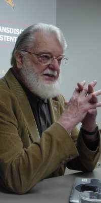 Manfred Max-Neef, Chilean economist., dies at age 86