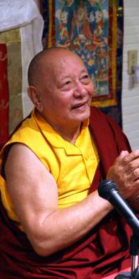Khenpo Karthar Rinpoche, Tibetan Karma Kagyu lama, dies at age 95