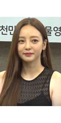 Goo Hara, South Korean singer (Kara) and actress (City Hunter). , dies at age 28