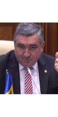 Vladimir Hotineanu, Moldovan surgeon and politician, dies at age 69