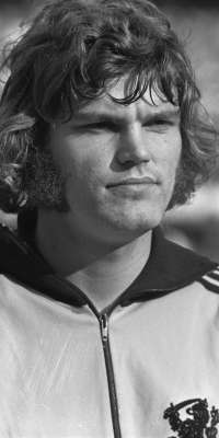 Barry Hulshoff, Dutch footballer player Ajax, dies at age 73