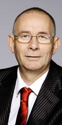 Jan-Henrik Fredriksen, Norwegian politician, dies at age 63