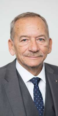 Jaroslav Kubera, Czech politician, dies at age 73