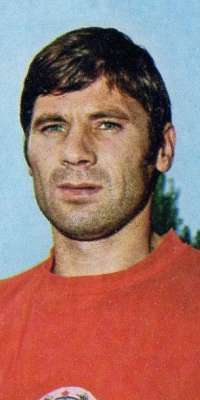 Petko Petkov, Bulgarian footballer., dies at age 73