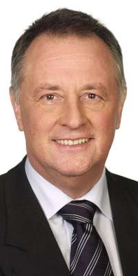 Rolf Koschorrek, German politician, dies at age 64
