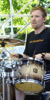 Sean Reinert, American drummer (Cynic, dies at age 48