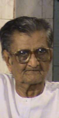 Sudhakar Chaturvedi, Indian Vedic scholar and longevity claimant., dies at age 122