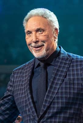 Tom Jones (singer) dead?