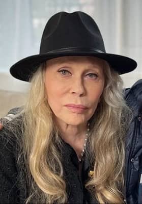 Faye Dunaway dead?