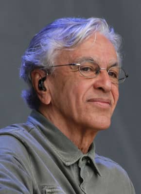 Caetano Veloso dead?